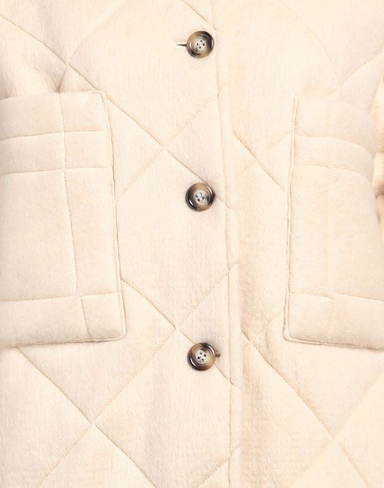 AVA ADORE Пальто