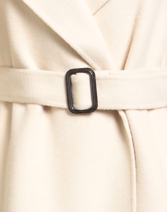 WEEKEND MAX MARA Пальто