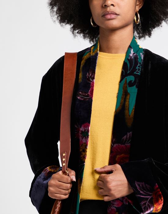 WU'SIDE Плащи и тренчи