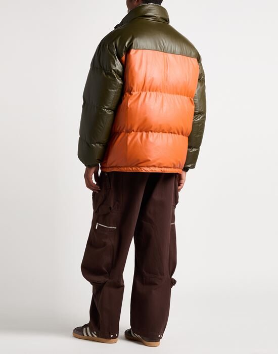 GUCCI Пуховики и куртки на синтепоне