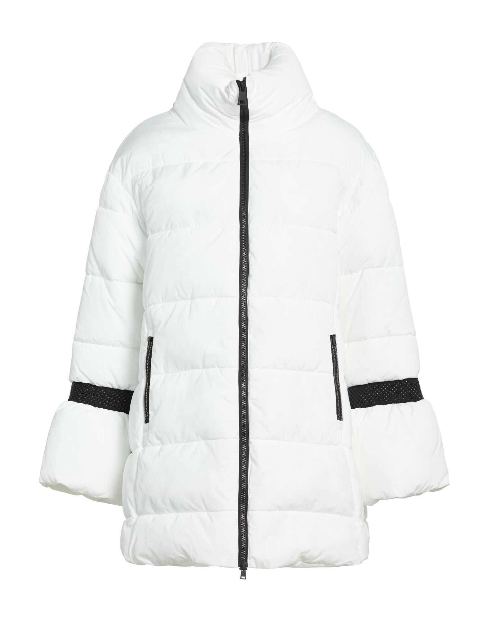 DIANA GALLESI - Puffers