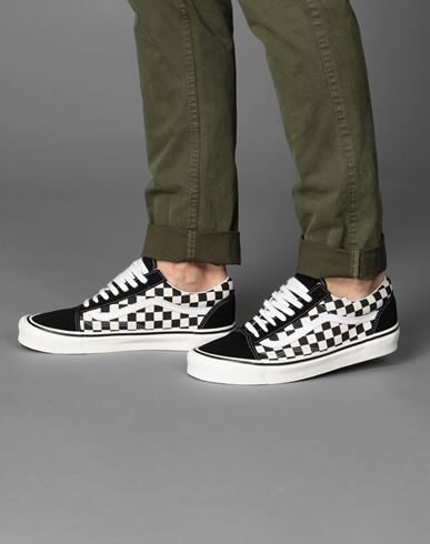 Vans Ua Og Old Skool Checkerboard Sneakers In Black