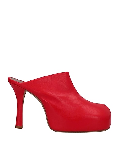 BOTTEGA VENETA Mules and clogs Red Lambskin