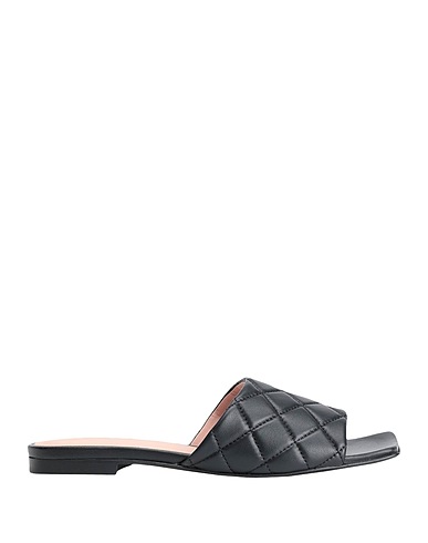 quilted square toe slides