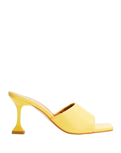 8 by YOOX Sandali LEATHER SQUARE TOE SPOOL-HEEL SANDALS
 Giallo 100% Pelle di bovino