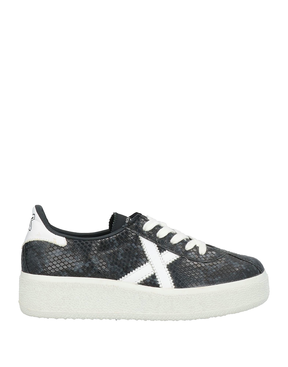 MUNICH - Sneakers