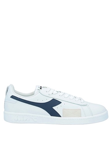 DIADORA