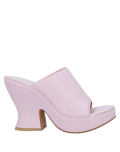 BOTTEGA VENETA Sandals Antique rose Soft Leather
