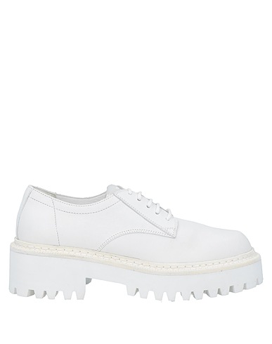 VIC MATIĒ Laced shoes White Leather