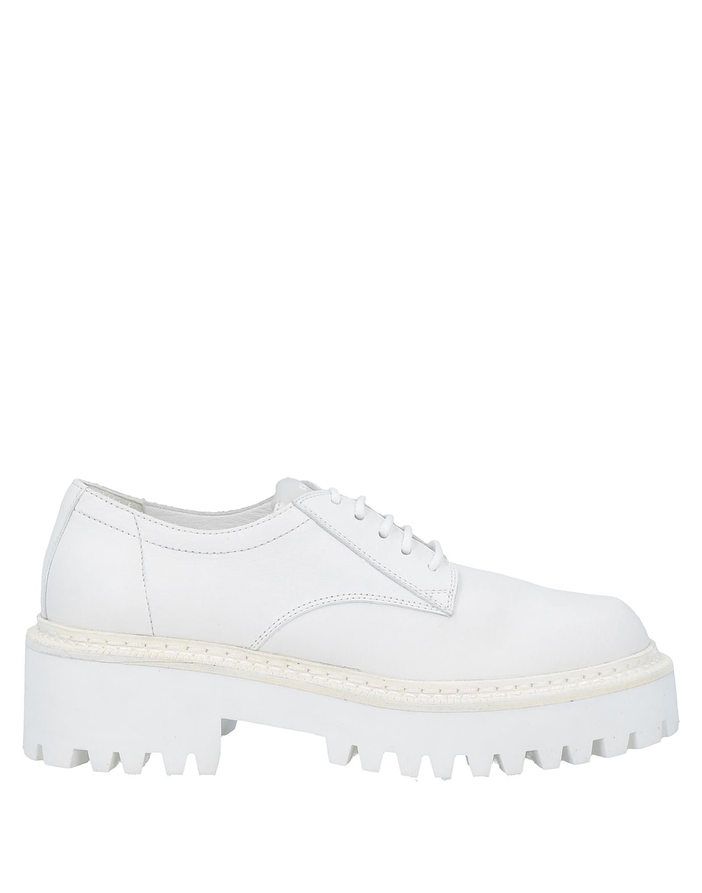 VIC MATIĒ - Schnürschuhe