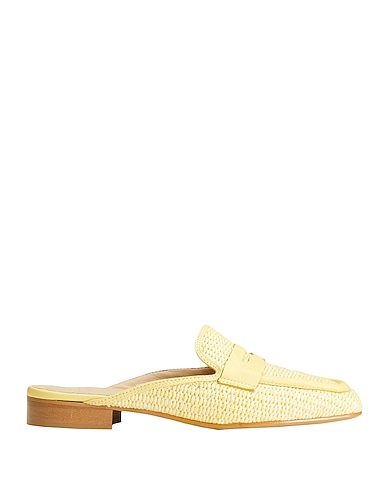 8 by YOOX Mules and clogs WOVEN RAFFIA PENNY MULES
 Pastel yellow 85% Polyethylene, 15% Nylon, Soft Leather