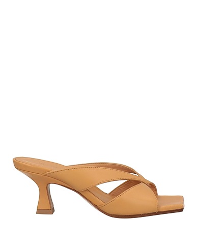 VIC MATIĒ Flip flops Sand Soft Leather