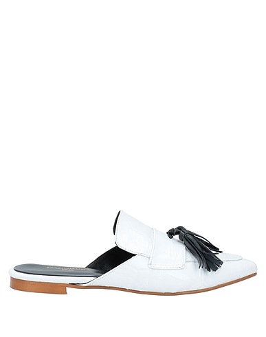 SPAZIOMODA Mules and clogs White Soft Leather