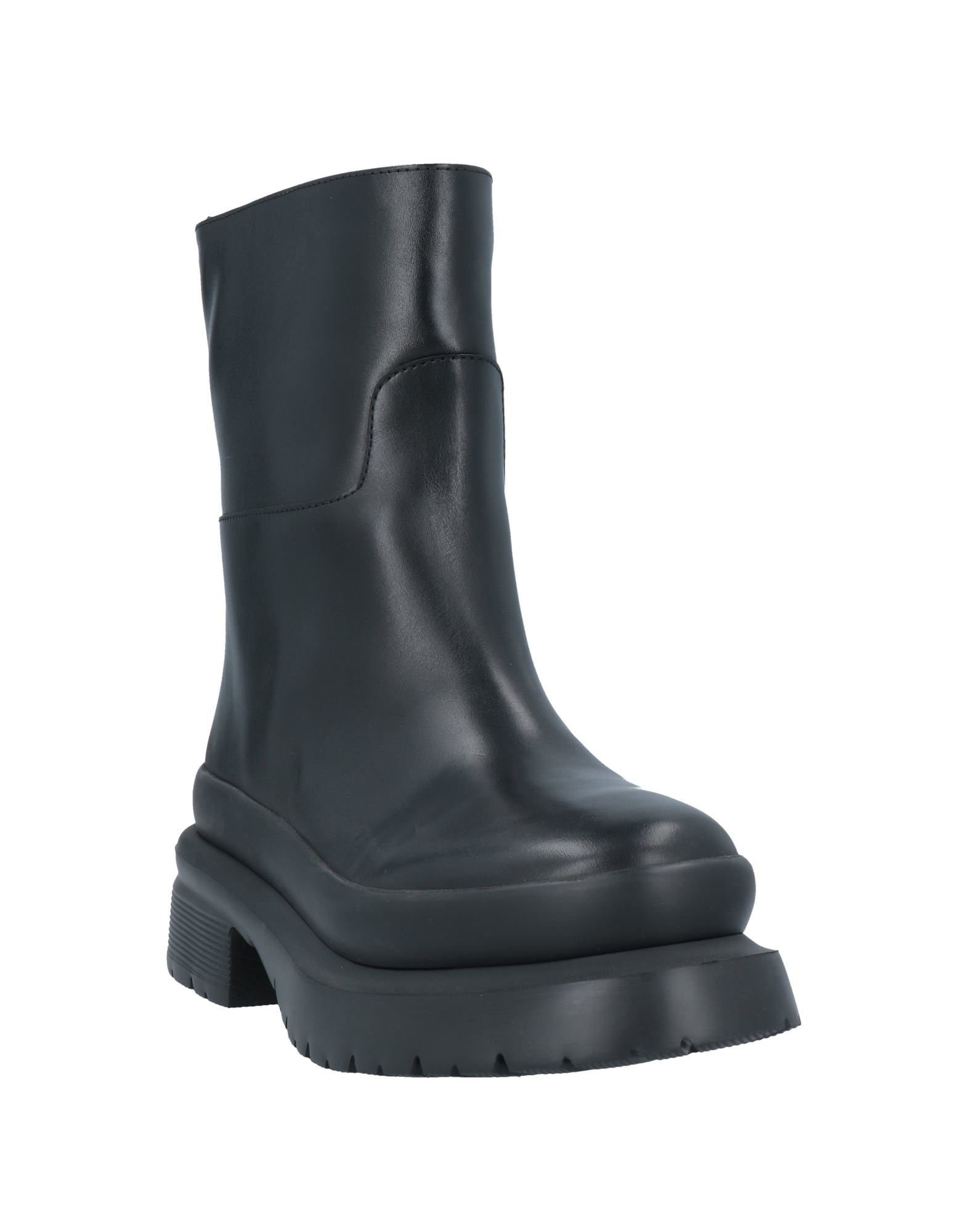 VALENTINO GARAVANI シューズ | ショートブーツ ブラック メンズ | YOOX