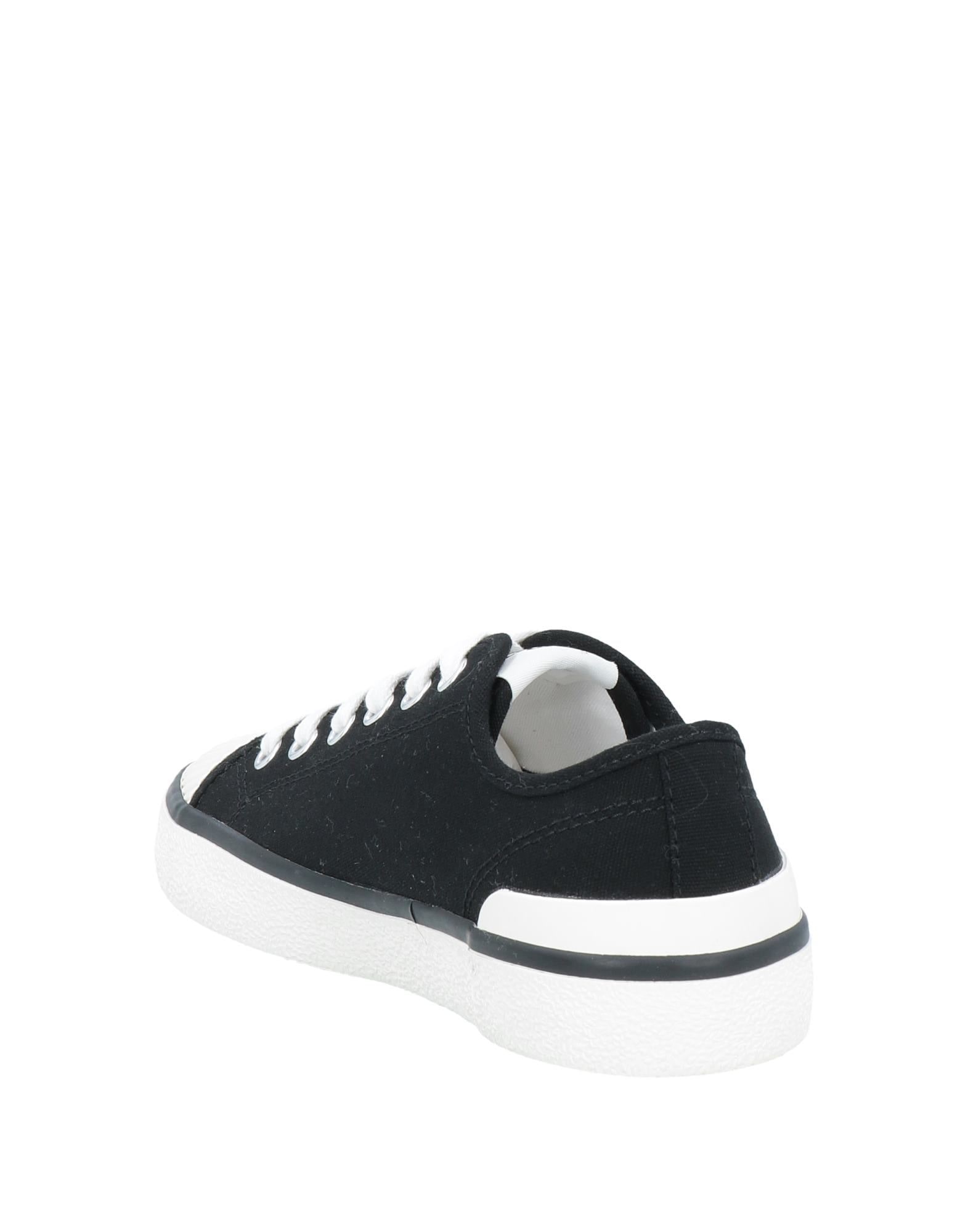 YOOX Online Fashion Design Shopping