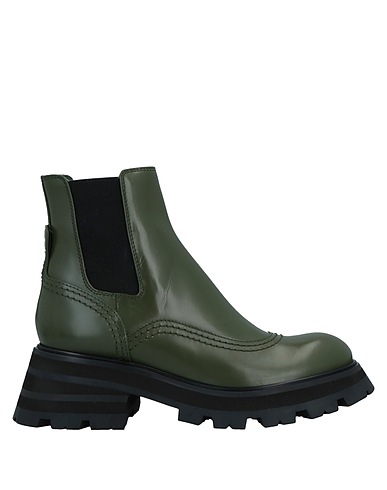 MCQUEEN ショートブーツ ミリタリーグリーン 革