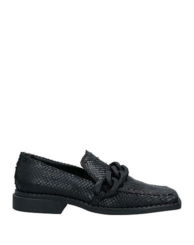 VIC MATIĒ Loafers Black Soft Leather
