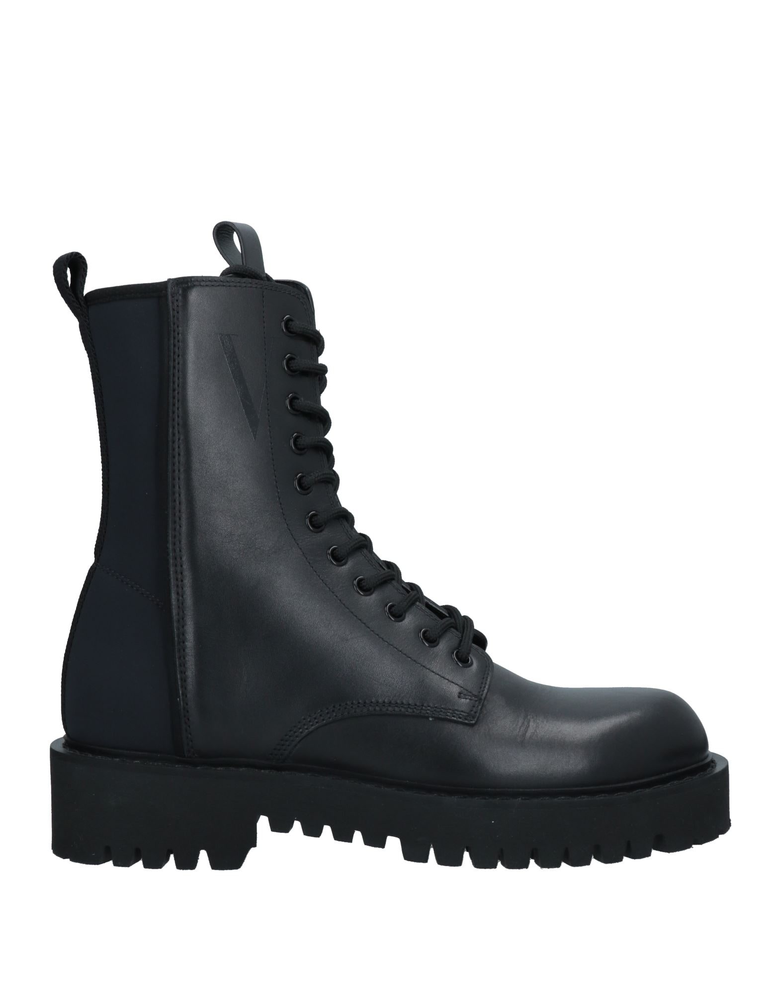 国内即発】VALENTINO ロックスタッズブーツ (VALENTINO/ショート