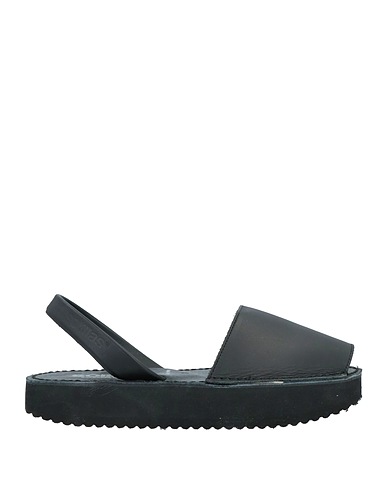 best shoes for big feet women