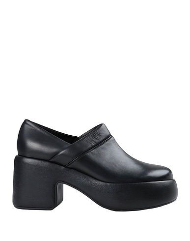 VIC MATIĒ Loafers Black Soft Leather