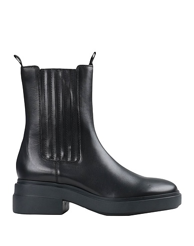 VIC MATIĒ Ankle boot Black Soft Leather