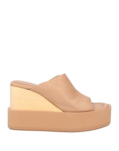 PALOMA BARCELÓ Sandals Light brown Soft Leather