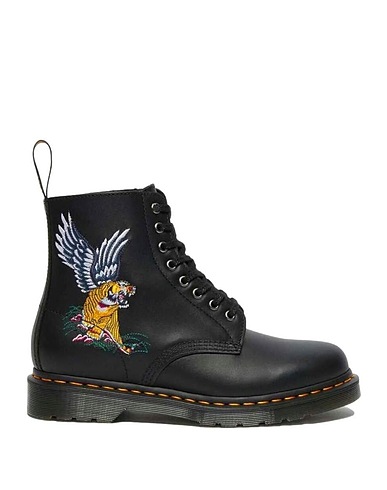 DR. MARTENS