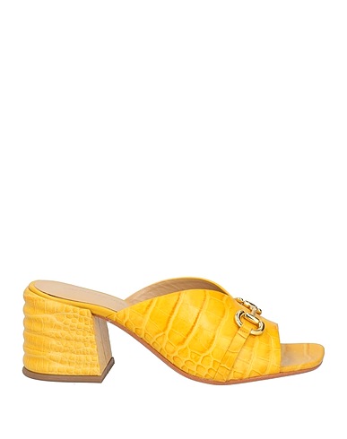 EMANUÉLLE VEE Sandals Yellow Leather
