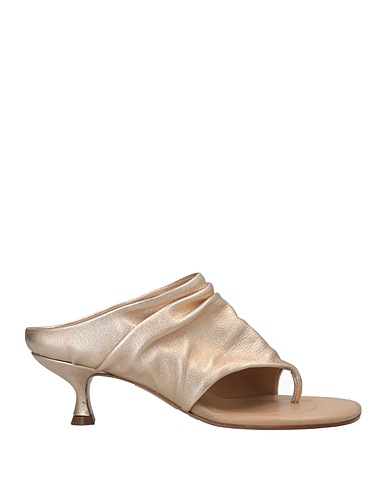 ELENA IACHI Flip flops Gold Leather