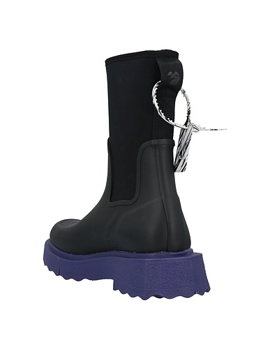 https://www.yoox.com/images/items/17/17507352VO_14_d.jpg?impolicy=crop&width=387&height=490