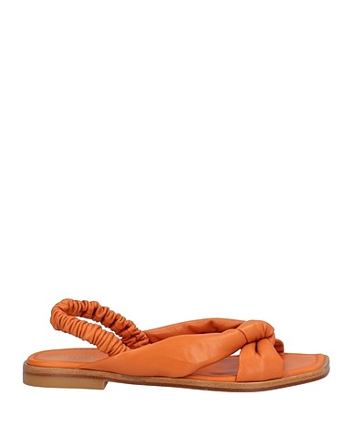 STUART WEITZMAN
