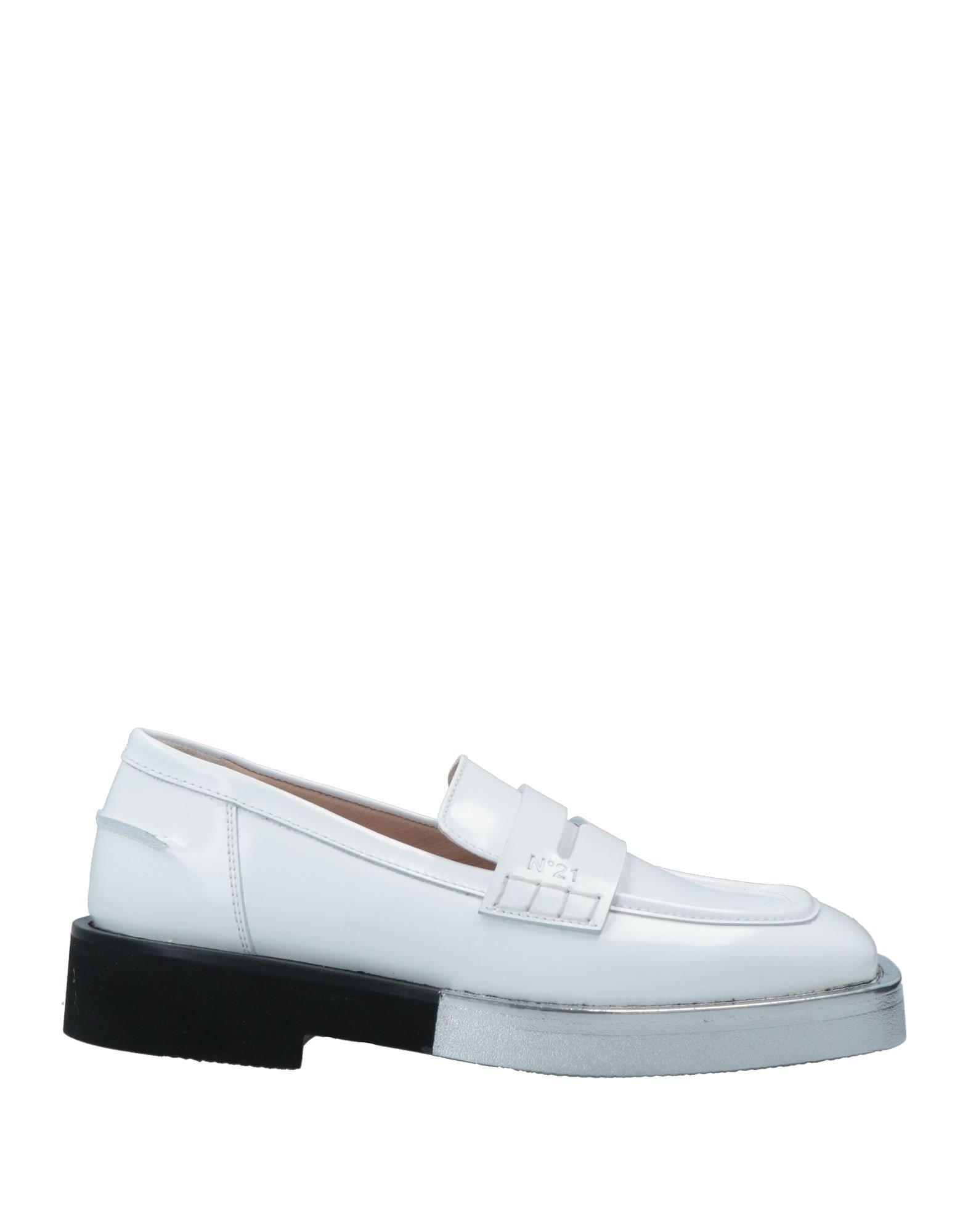 N°21 - Loafers
