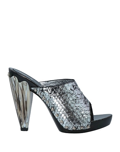 SANDRO G. Sandals Silver Soft Leather