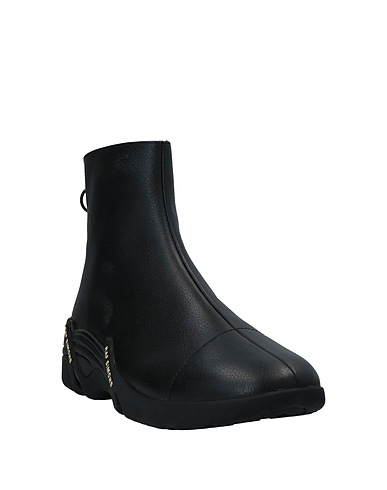 https://www.yoox.com/images/items/17/17525252TU_14_r.jpg?impolicy=crop&width=387&height=490