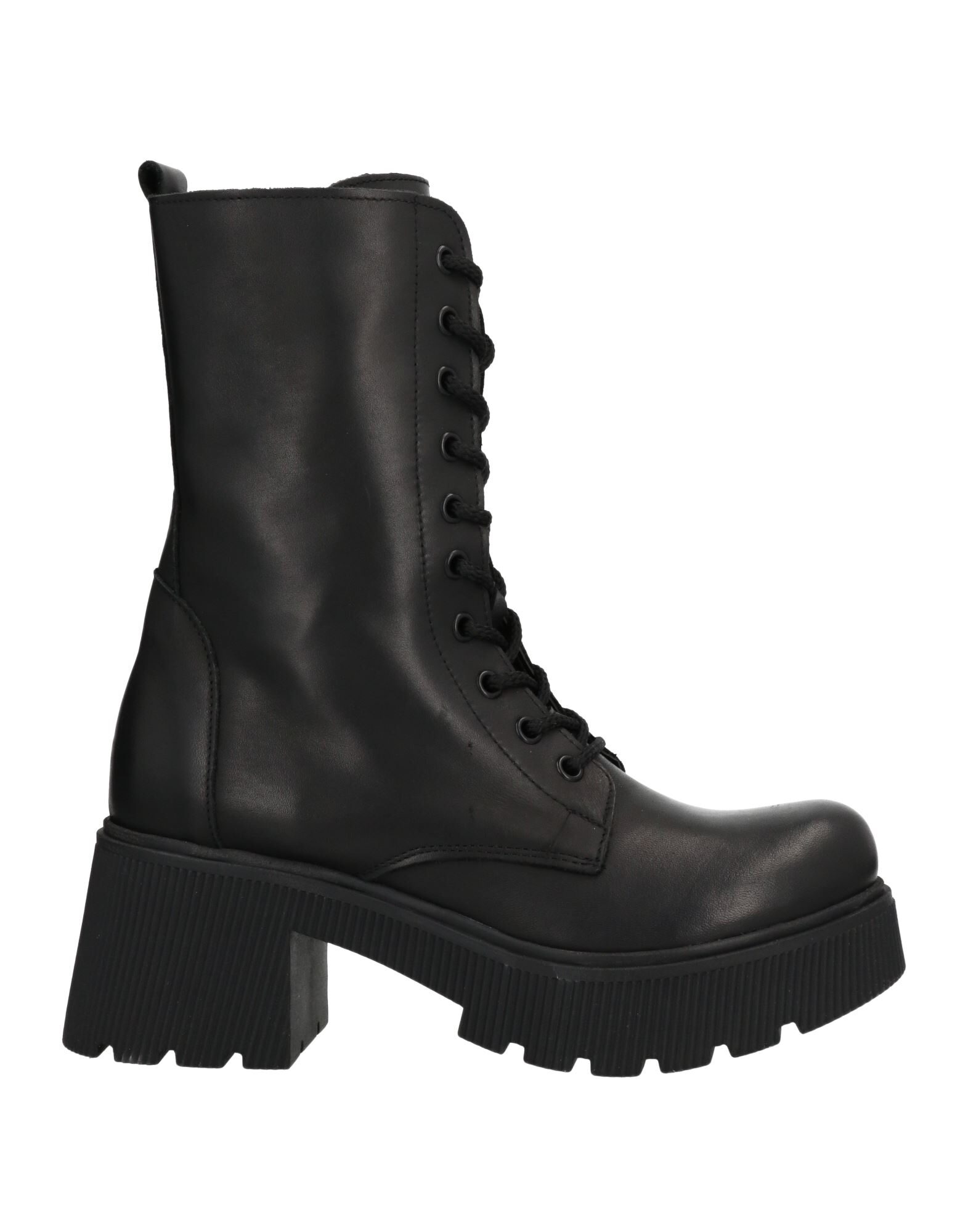 DIVINE FOLLIE - ショートブーツ