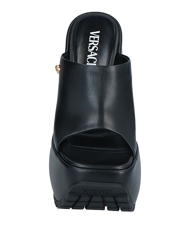 https://www.yoox.com/images/items/17/17540193CR_14_e.jpg?impolicy=crop&width=387&height=490