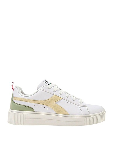 DIADORA