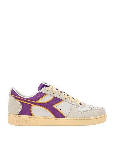 DIADORA