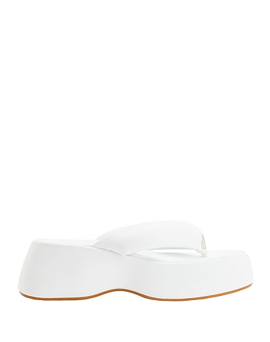 8 by YOOX ソング・サンダル LEATHER TOE POST SANDALS
 ホワイト 羊類革 100%