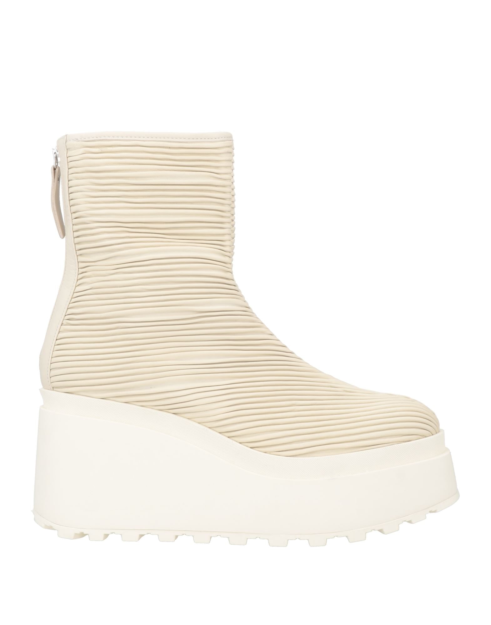 VIC MATIĒ - Stiefeletten