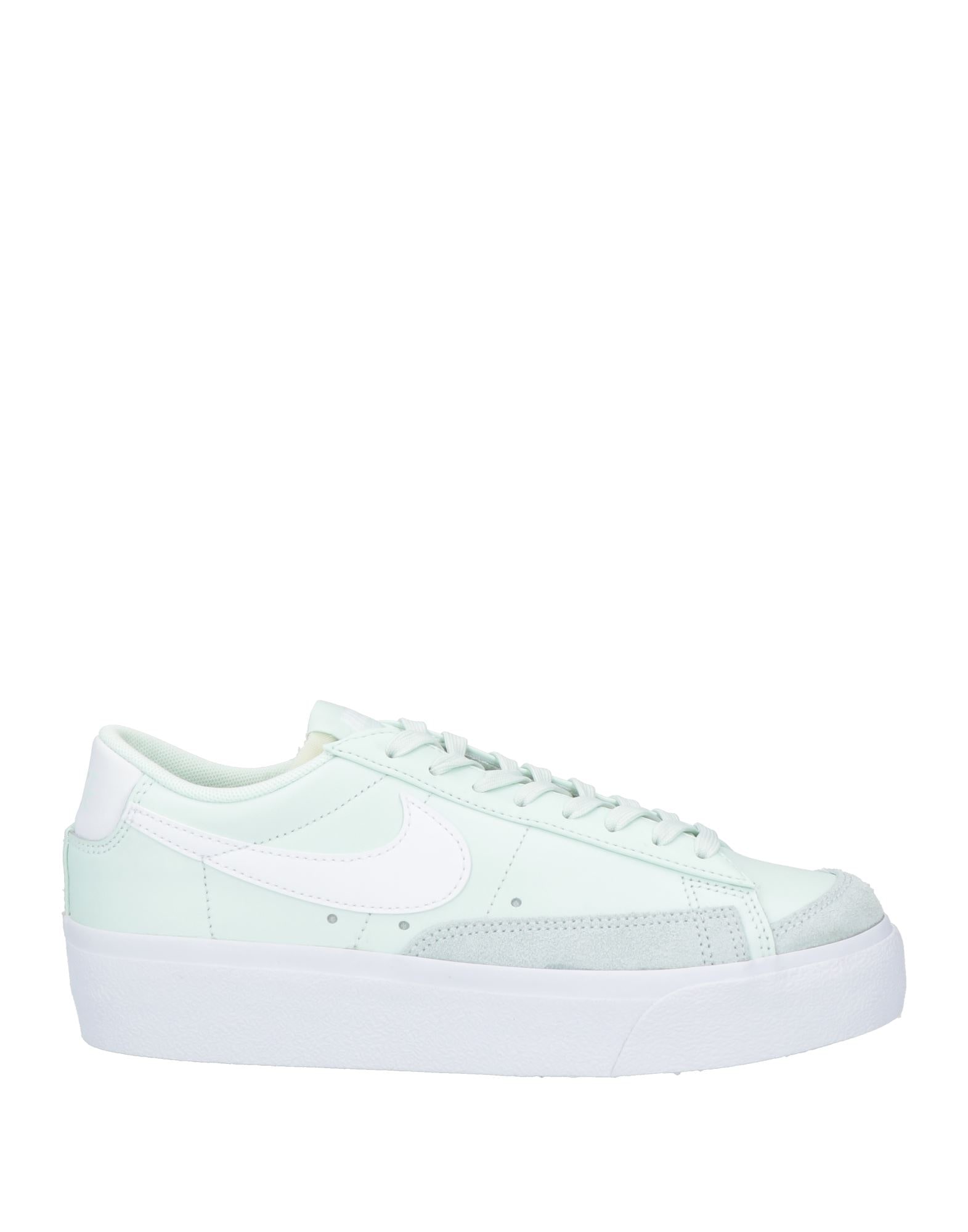 NIKE - スニーカー