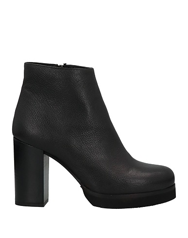 THE SELLER Ankle boot Black Soft Leather