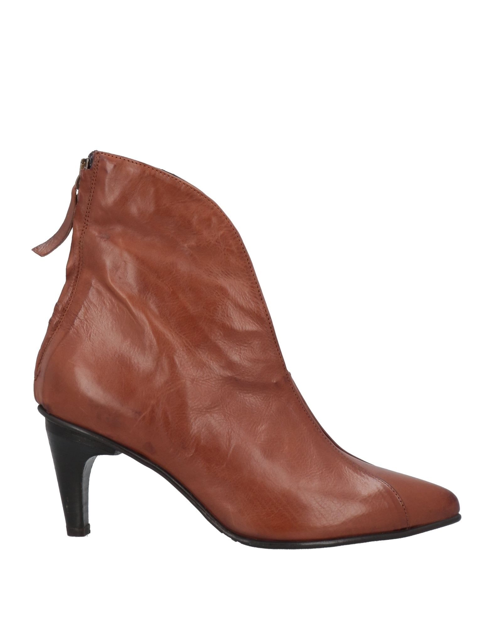 1725.A - Ankle boots