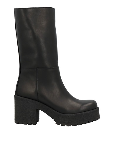 OVYÉ Ankle boot Black Calfskin
