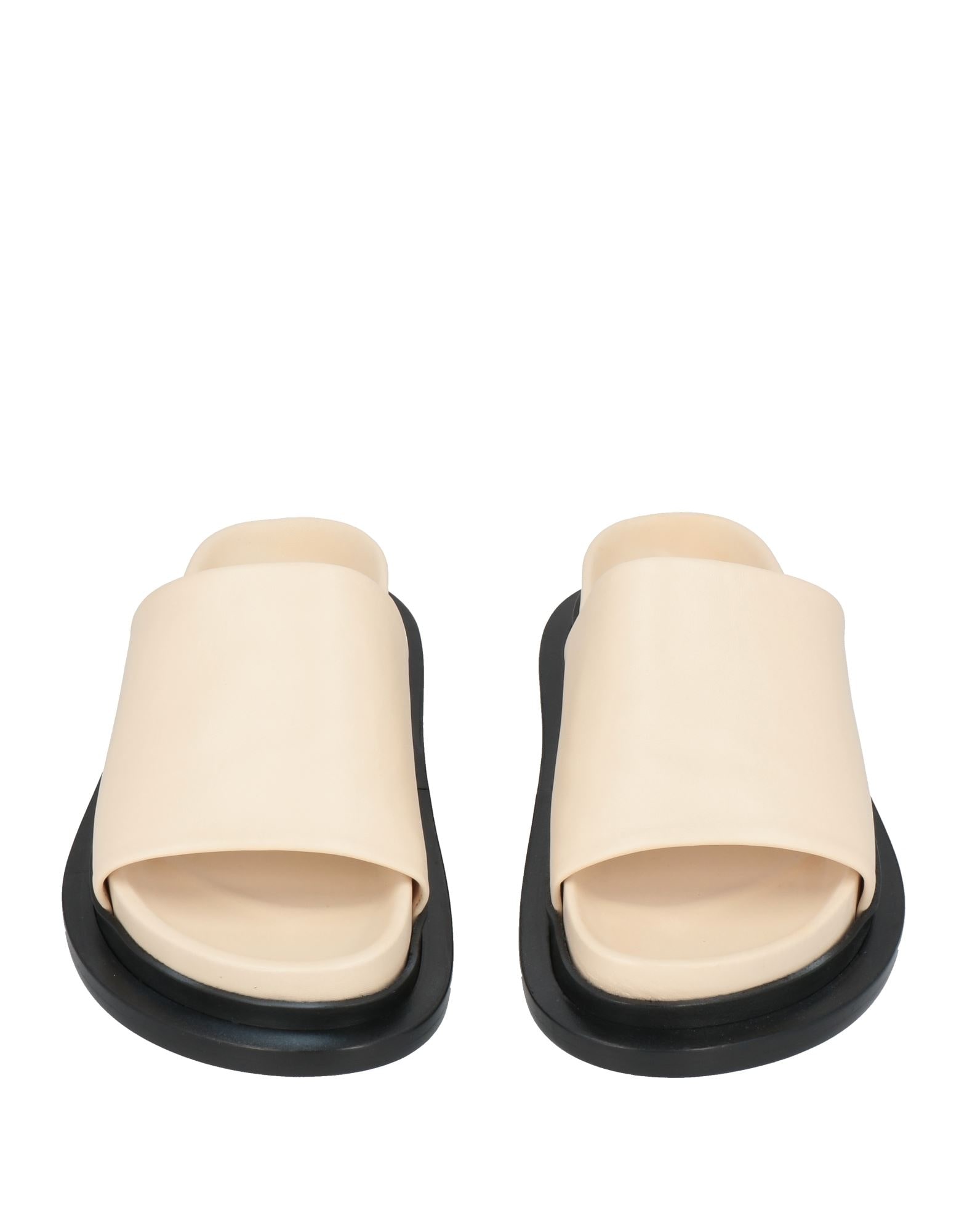 JIL SANDER レザーサンダル　40 Quilted leather sandals in black - Jil Sander | Mytheresa