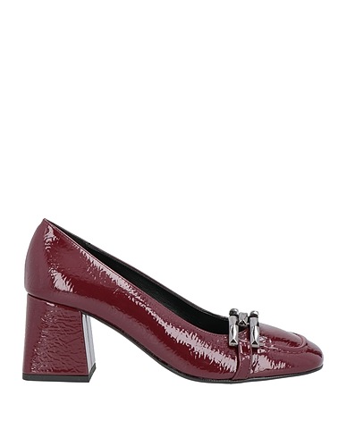 NILA & NILA Pump Burgundy Textile fibers
