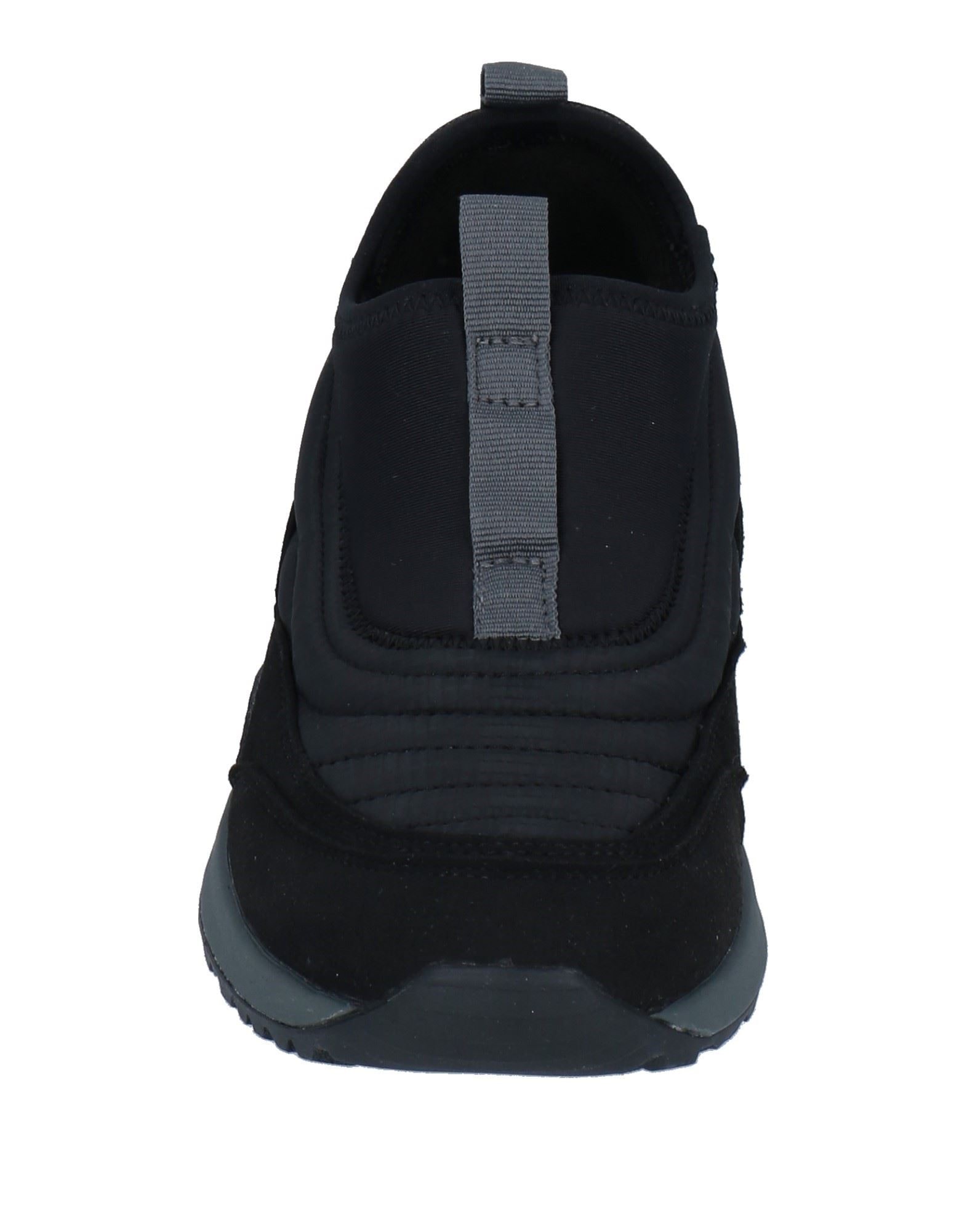 YOOX Online Fashion Design Shopping