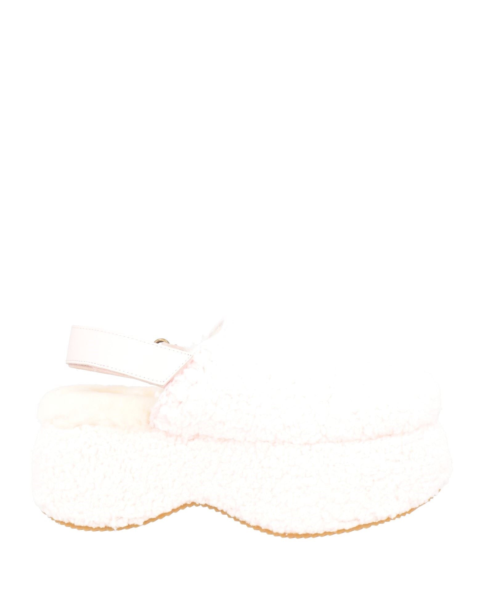 MOU - Mules & Zuecos