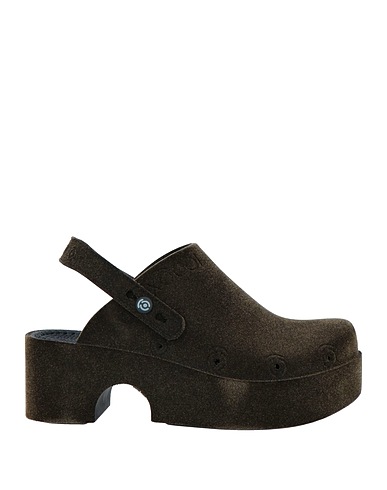 XOCOI Mules und Clogs Bronze Gewebefasern
