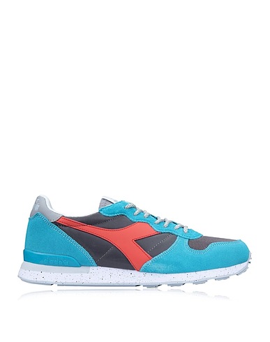 DIADORA